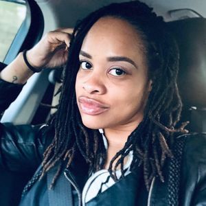 Meet your Posher, Candice